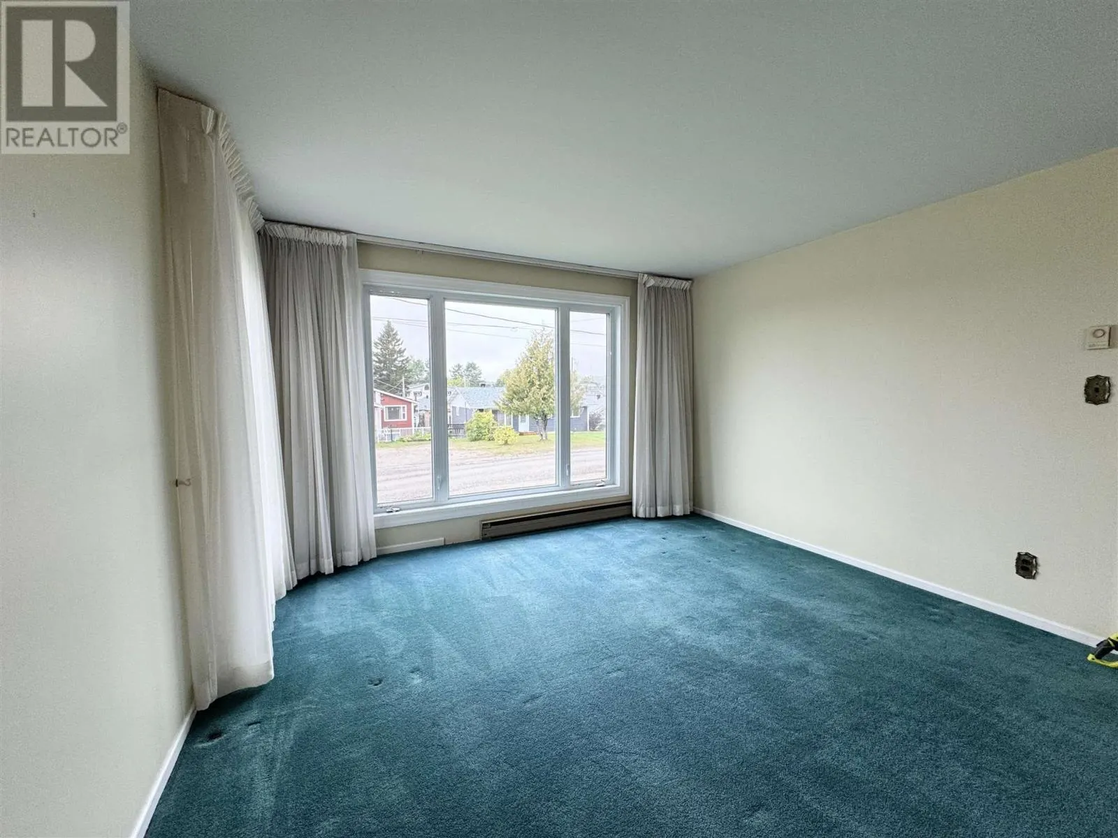 26 Minto ST