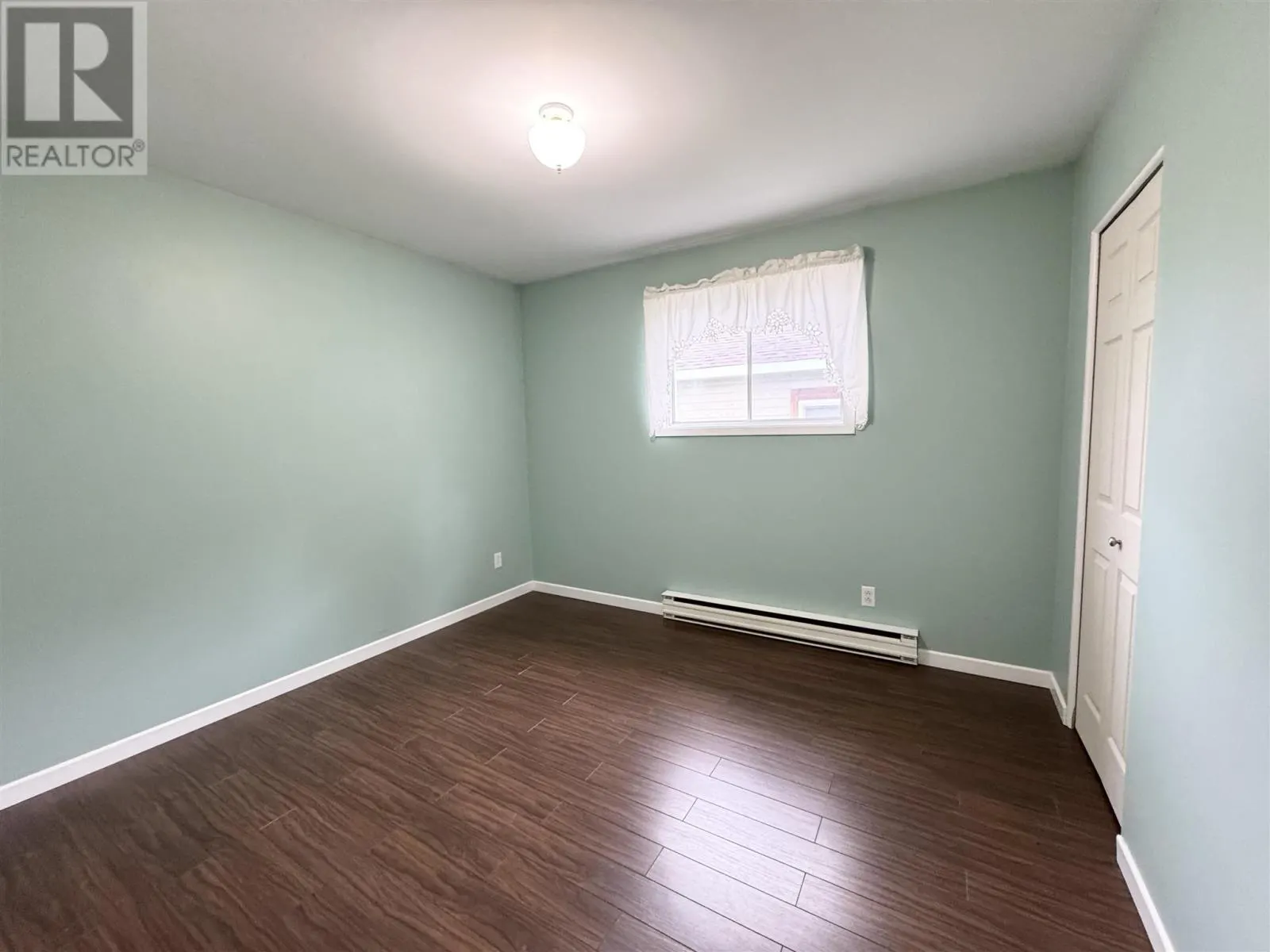 26 Minto ST