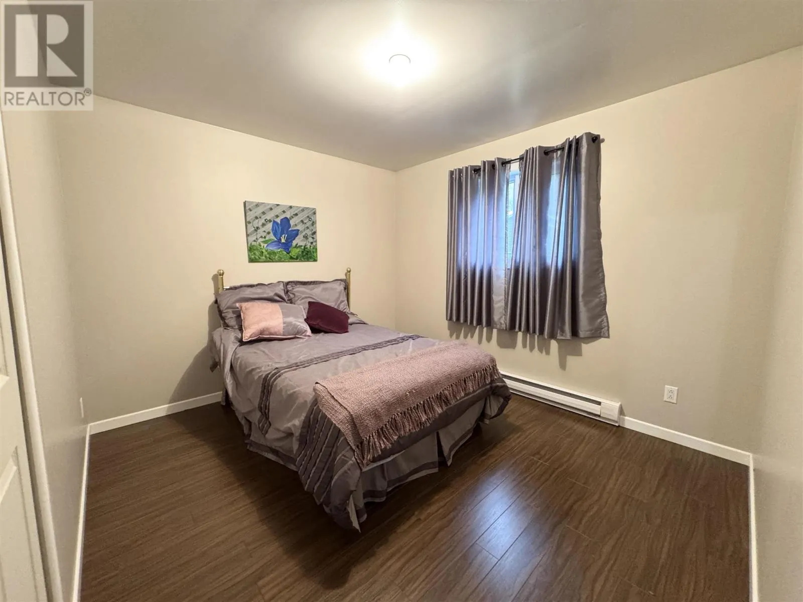 26 Minto ST