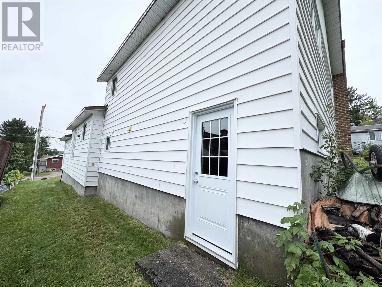 26 Minto ST