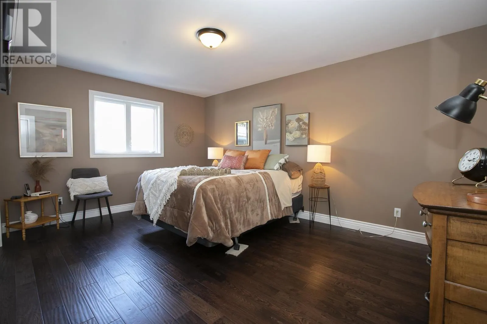 39 Saddle CRES