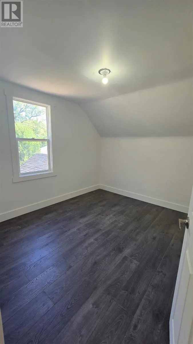 404 John ST