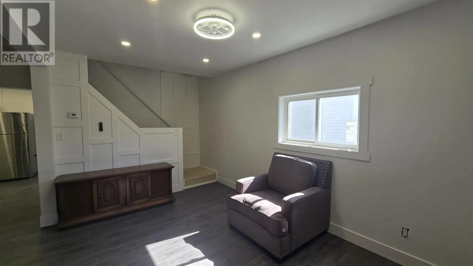 404 John ST