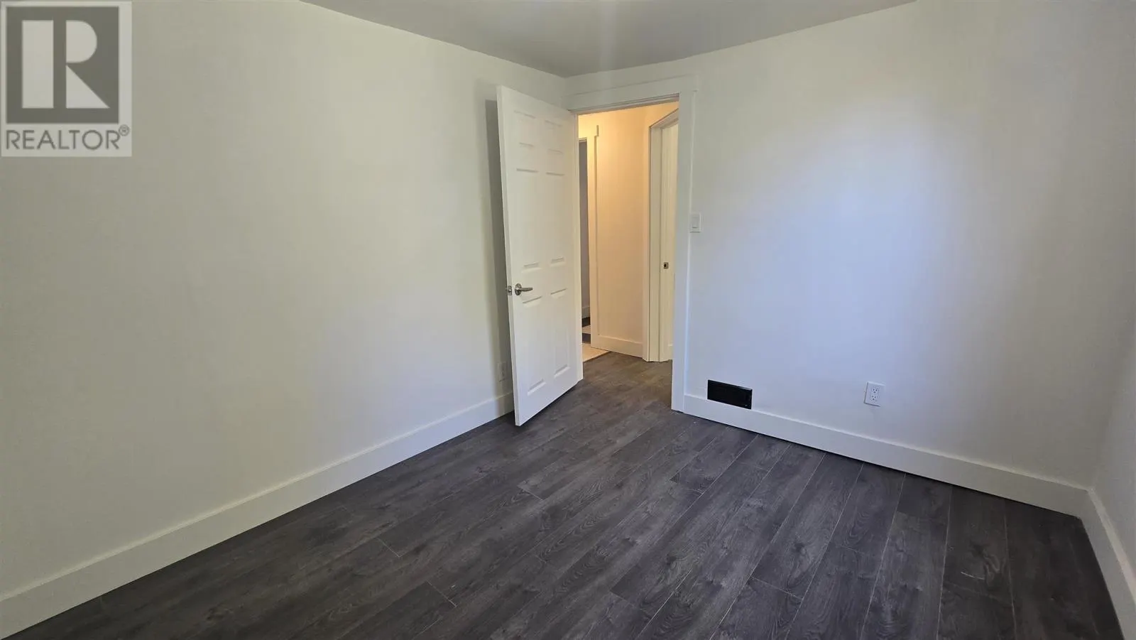 404 John ST