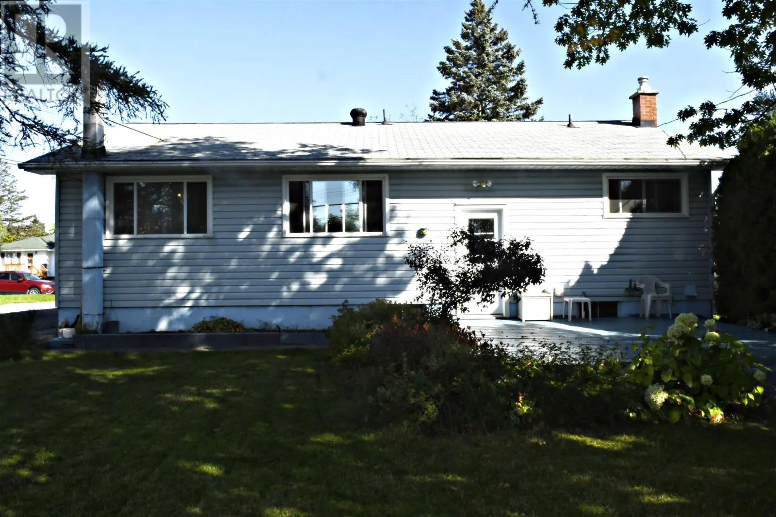 537 Placid AVE