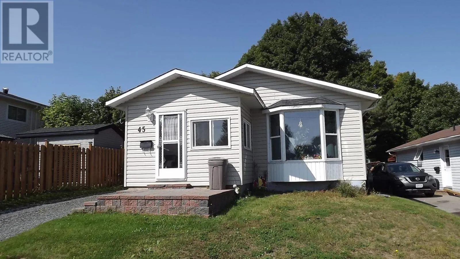 45 Laprairie CRES