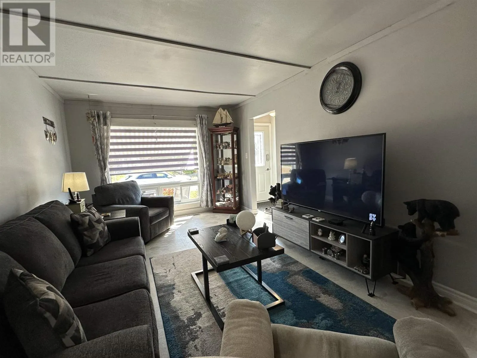 43 London CRES