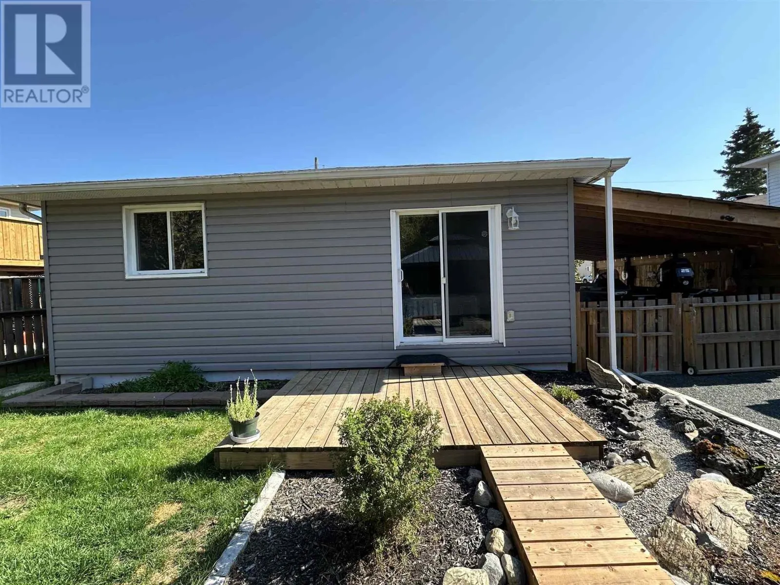 43 London CRES