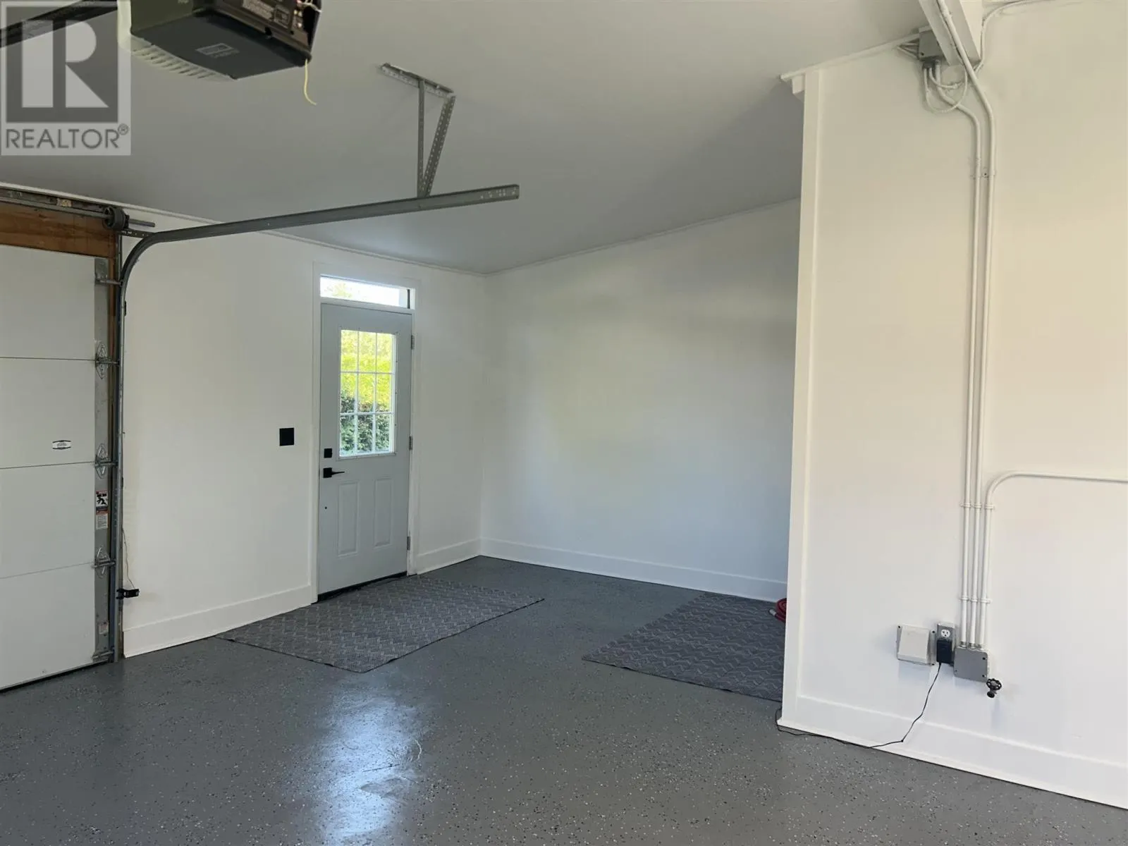 695 Korah RD