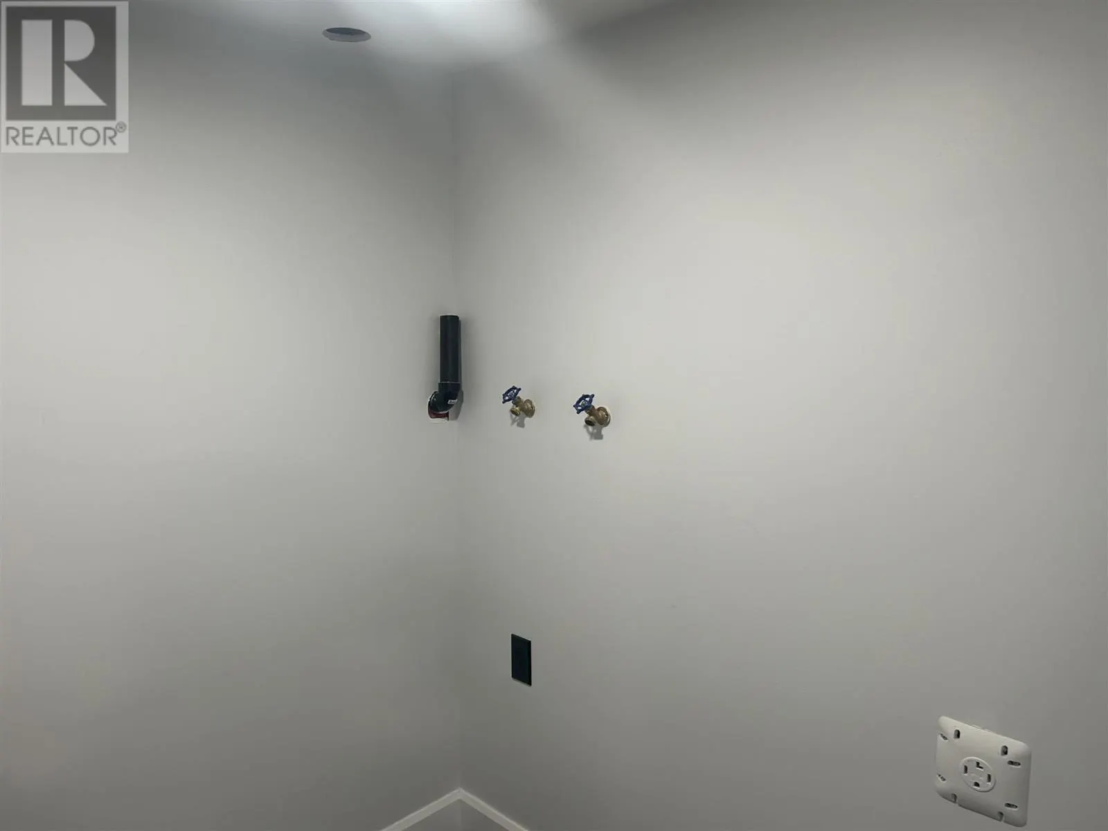 695 Korah RD