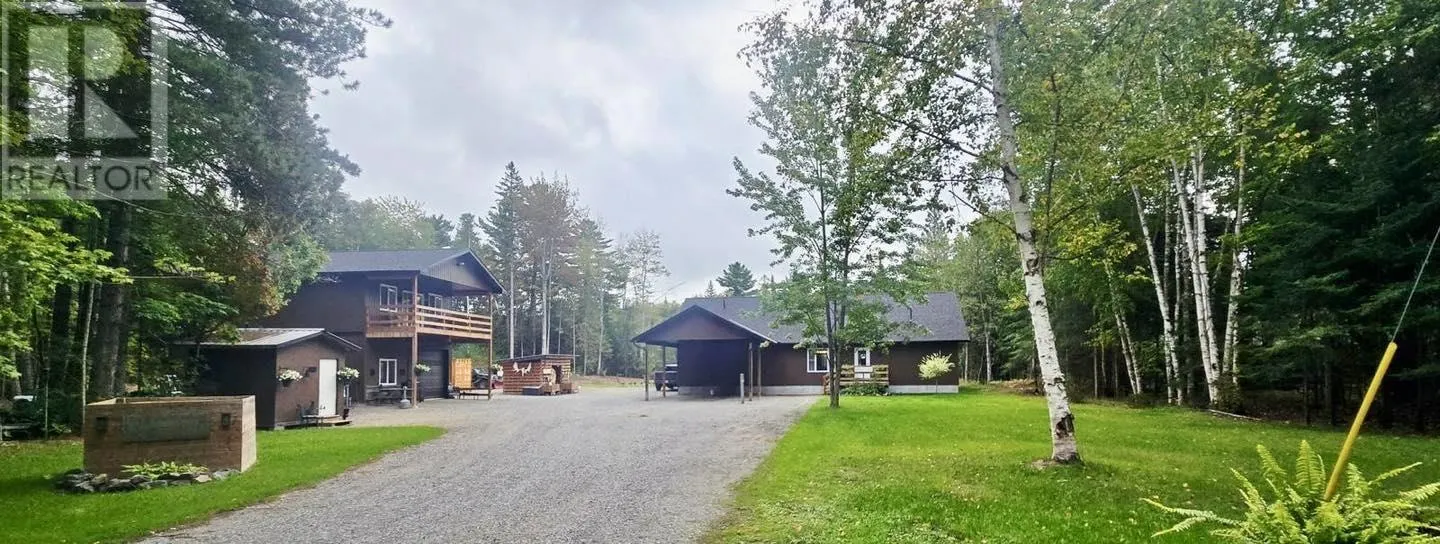 19 Northwoods DR