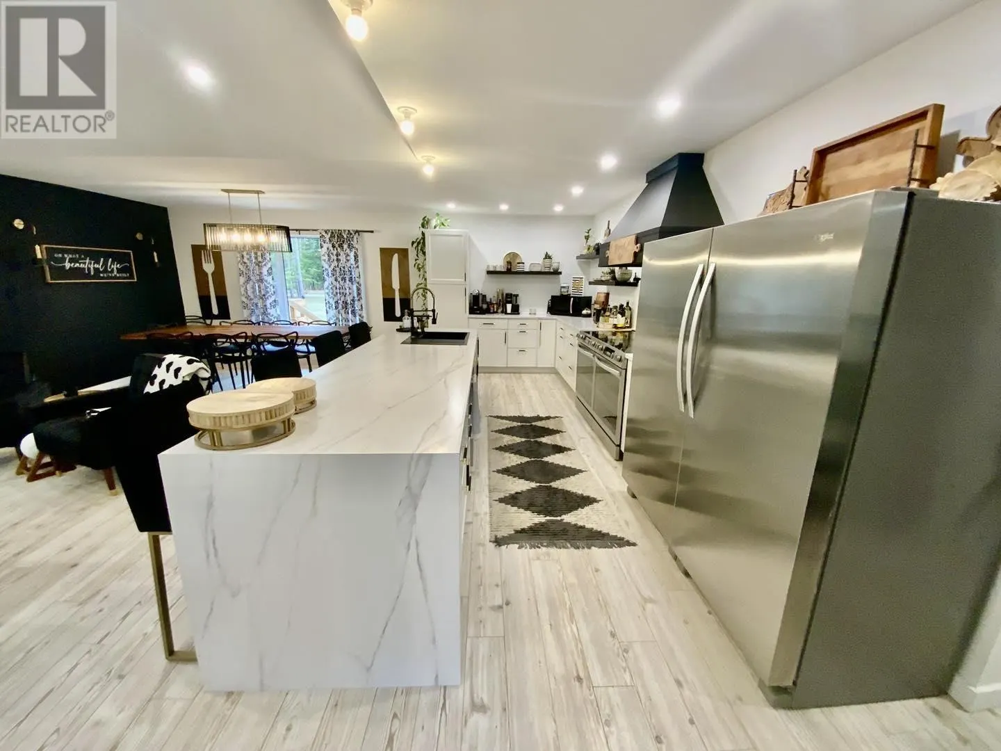 19 Northwoods DR