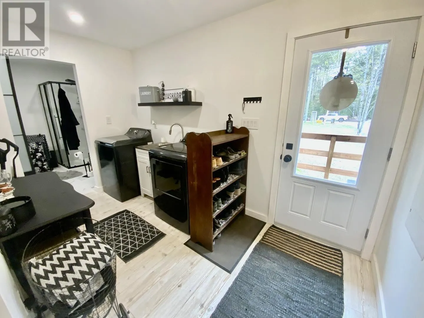 19 Northwoods DR
