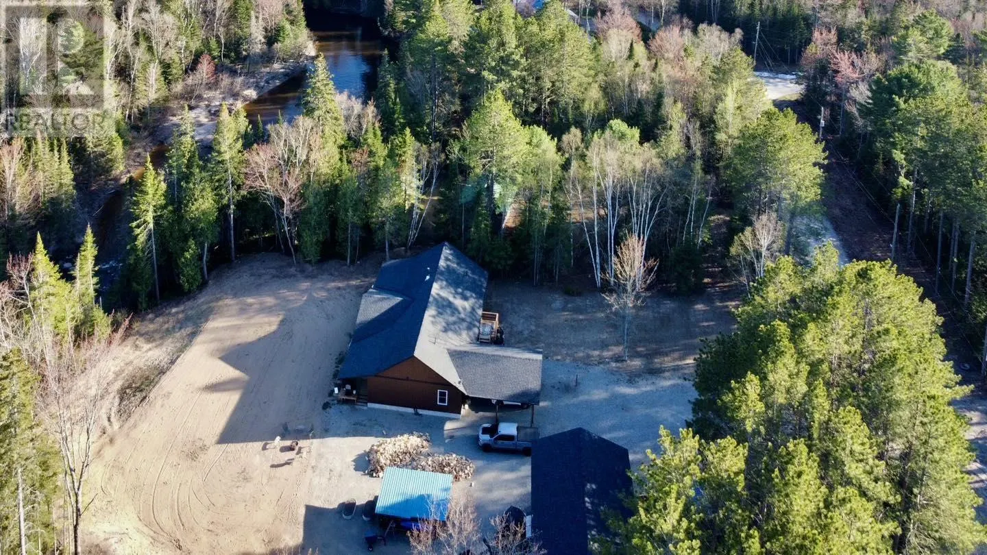 19 Northwoods DR