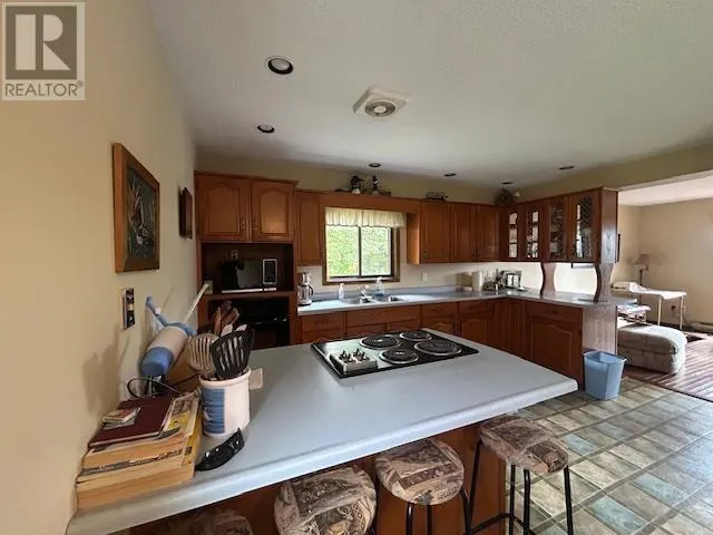 345 Island View RD