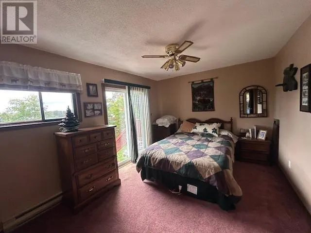 345 Island View RD