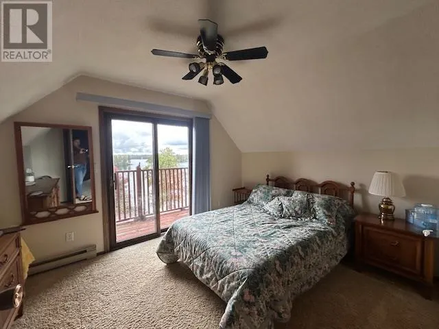 345 Island View RD