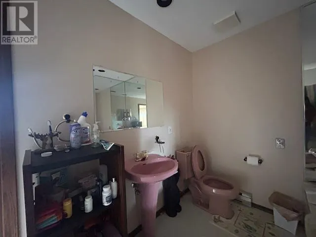 345 Island View RD