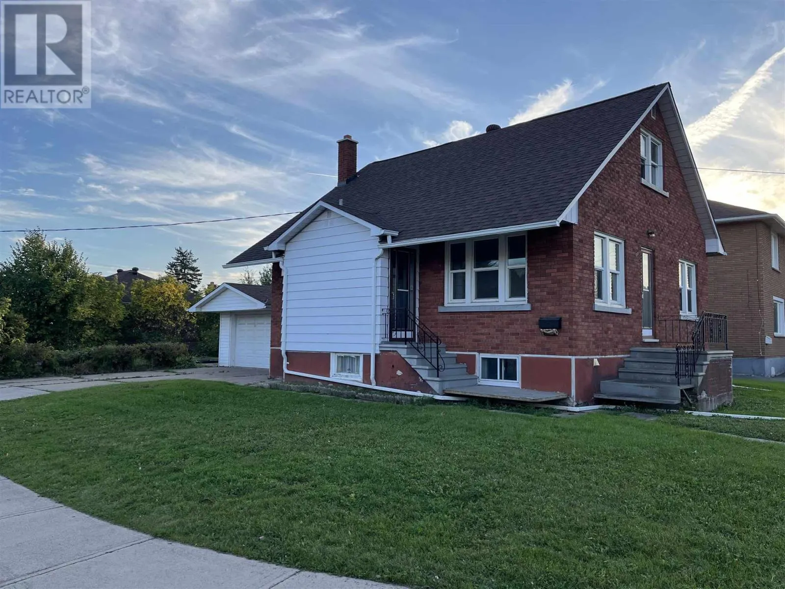 175 Henrietta AVE
