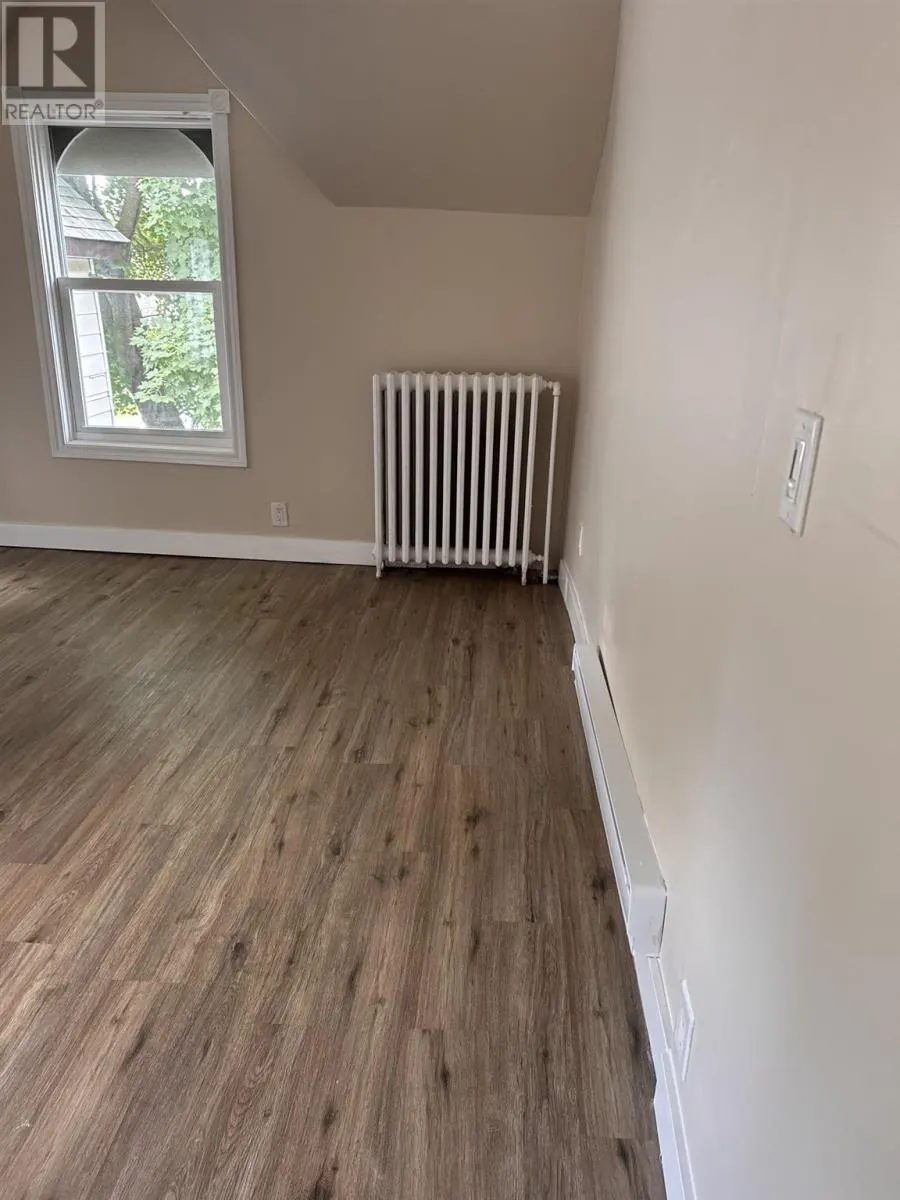 30 Grosvenor AVE