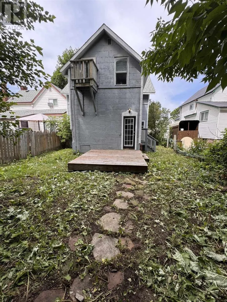 30 Grosvenor AVE