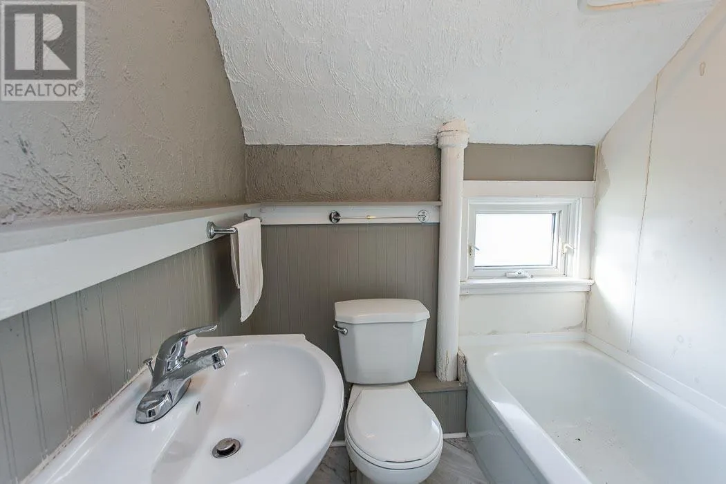 299 Goulais AVE