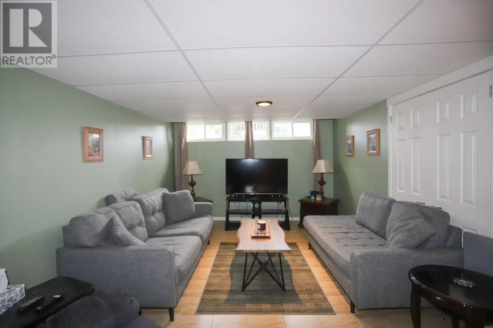72 Irwin AVE