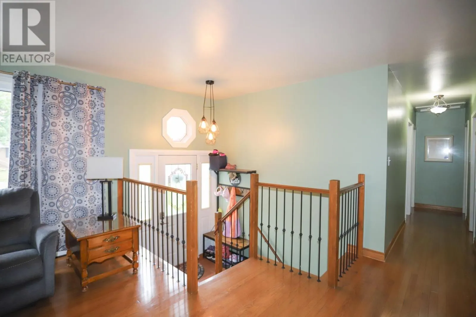 72 Irwin AVE