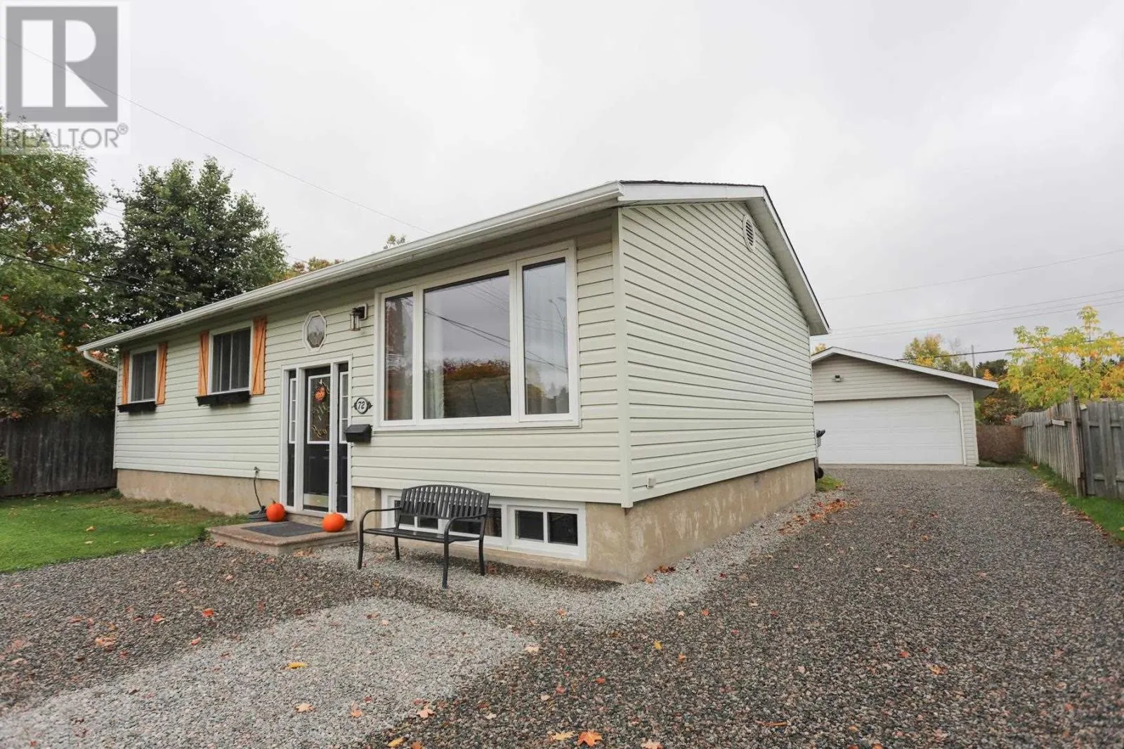 72 Irwin AVE