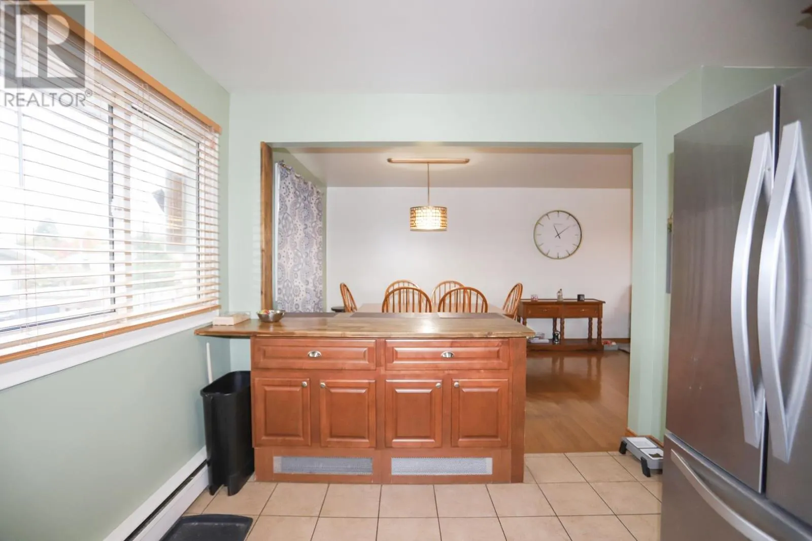 72 Irwin AVE