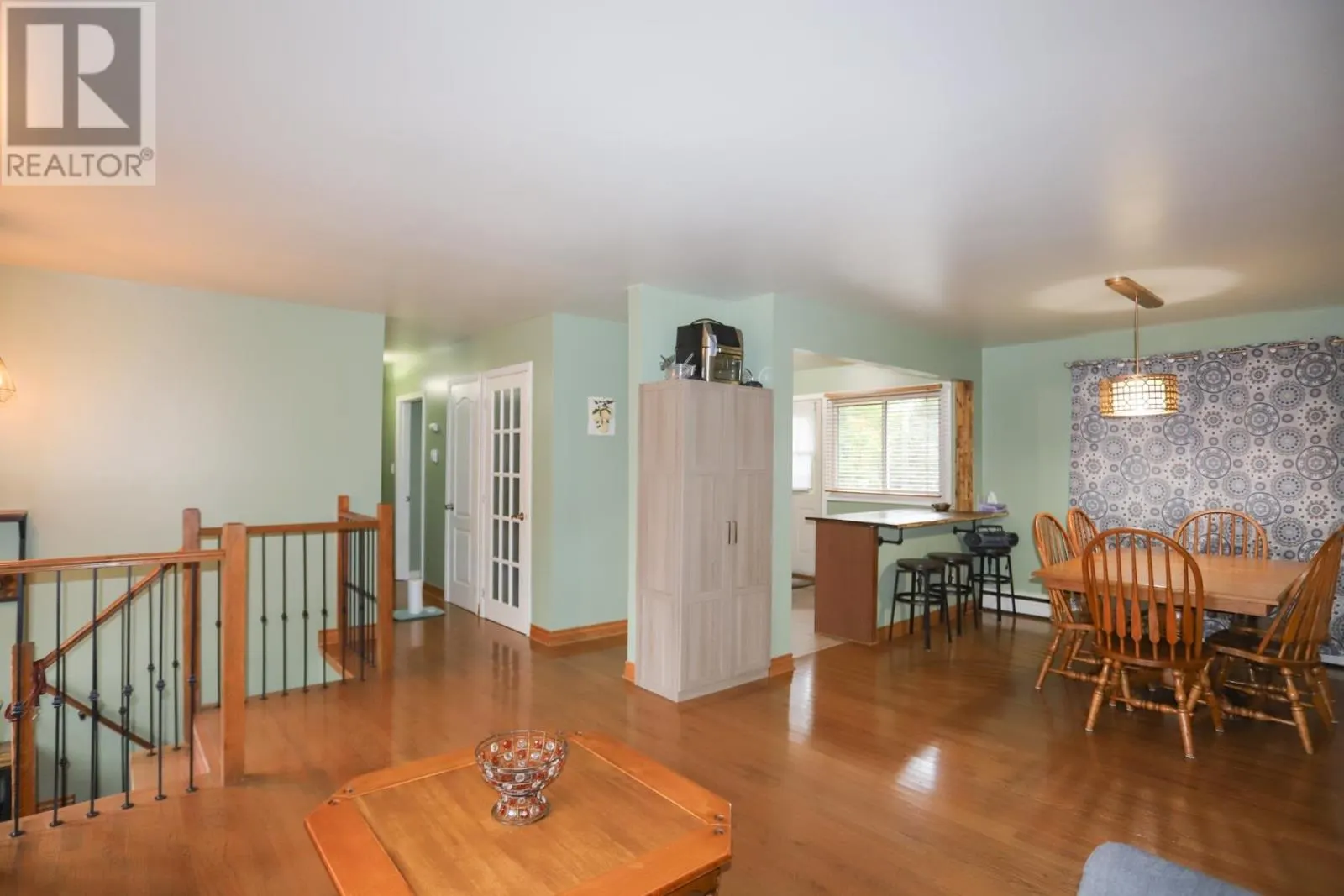 72 Irwin AVE