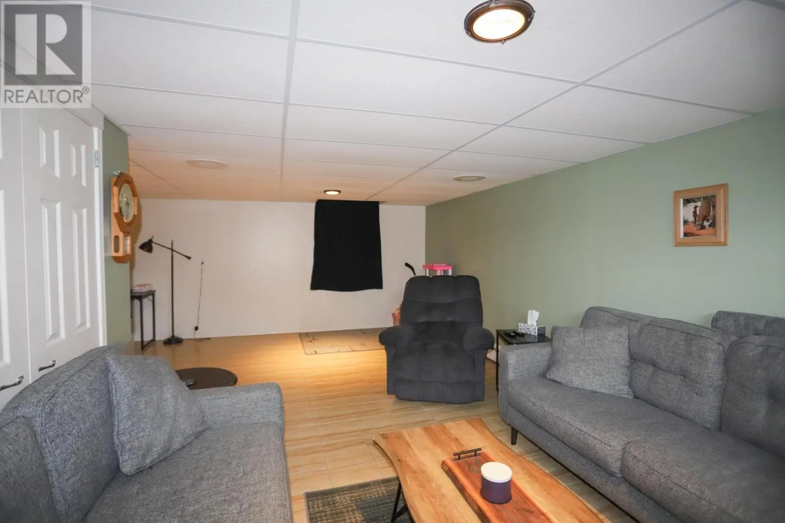72 Irwin AVE