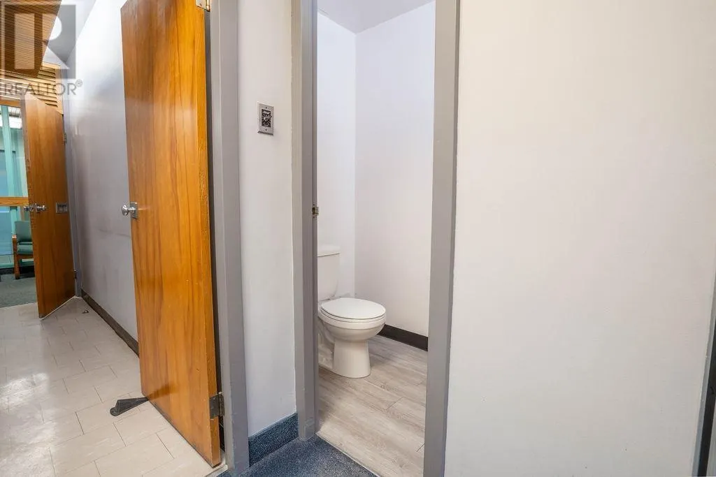 955 Queen Street E # 125
