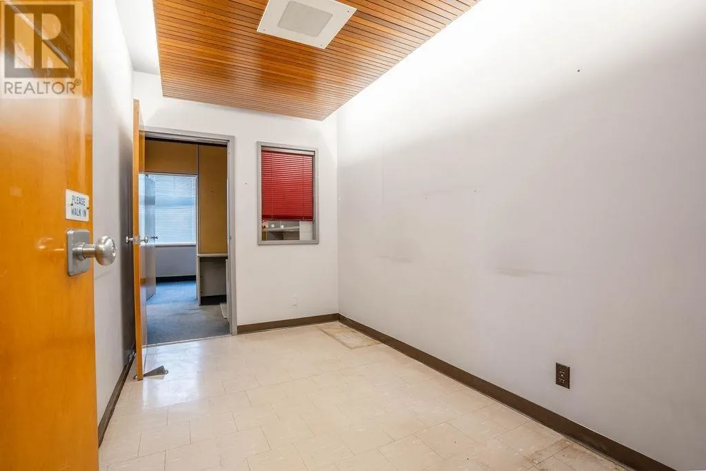 955 Queen Street E # 125