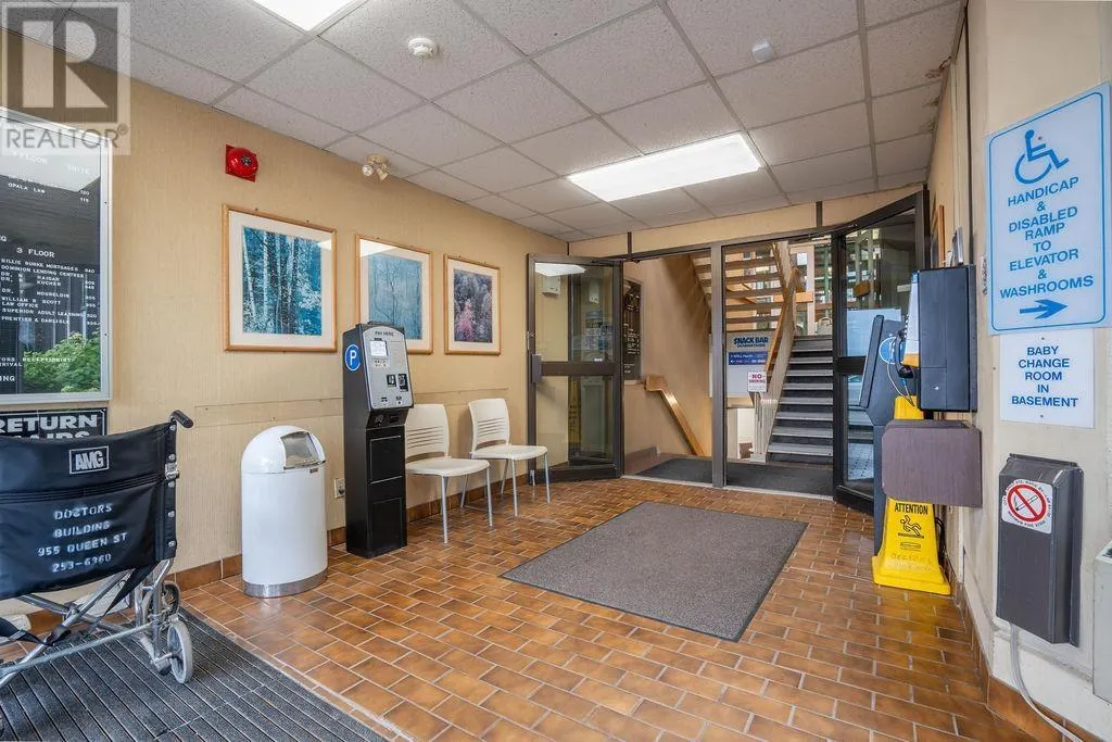 955 Queen Street E # 125
