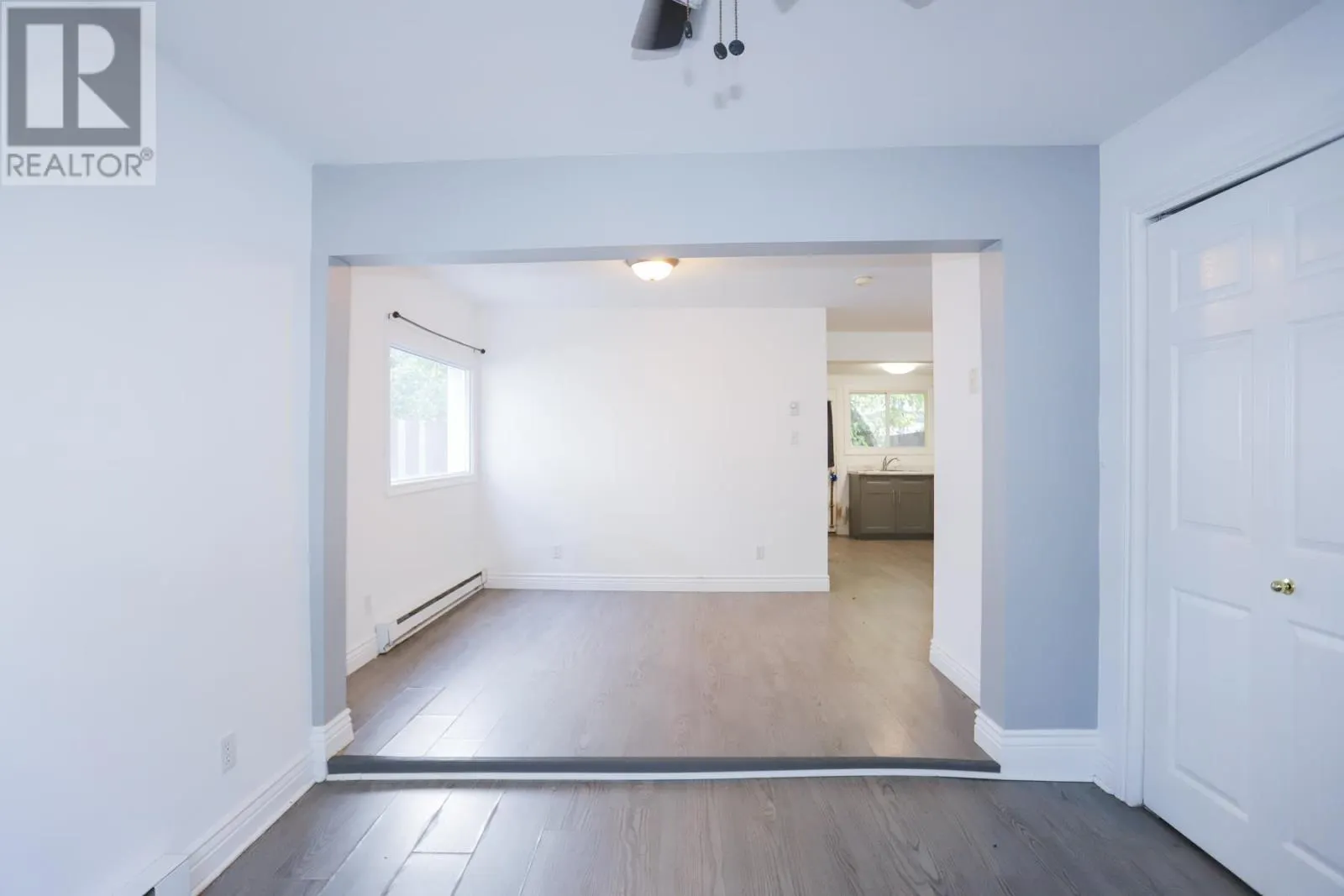 39 Hawthorne AVE