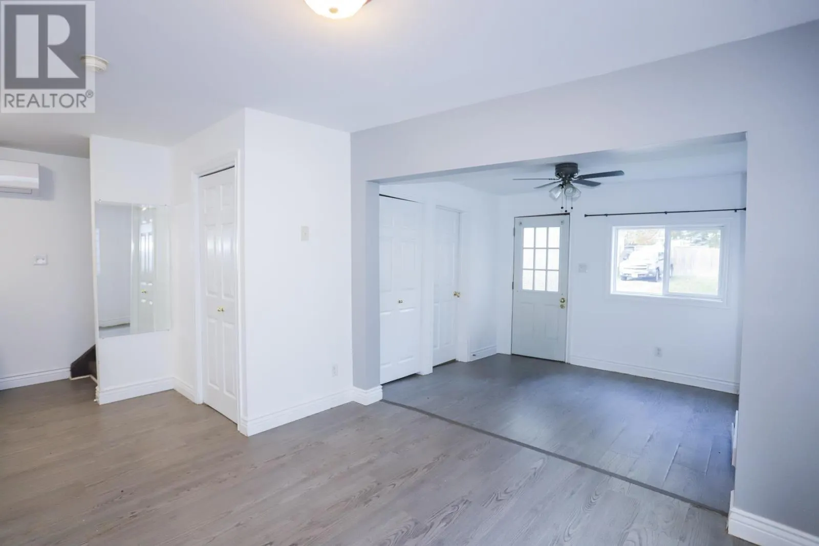 39 Hawthorne AVE
