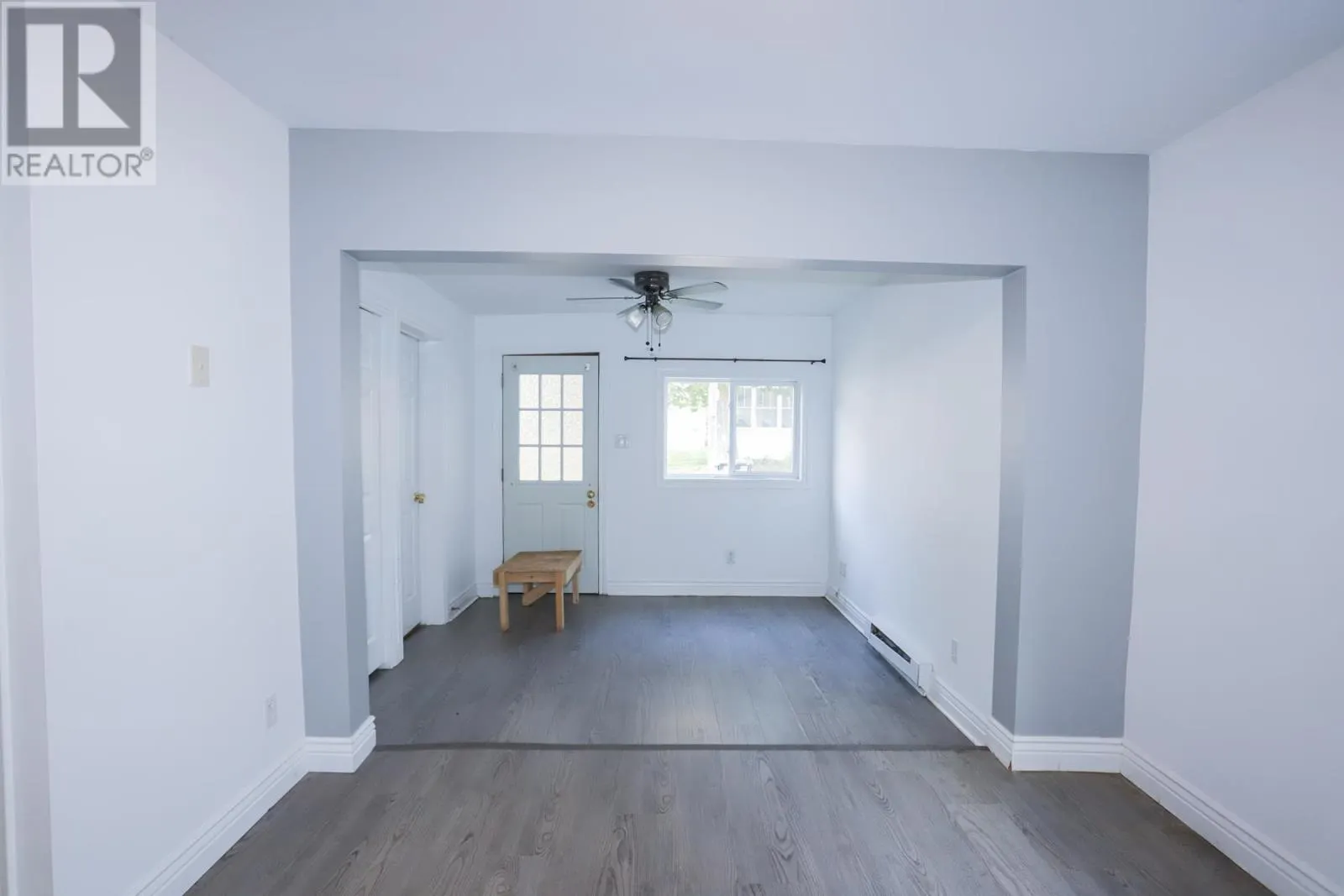 39 Hawthorne AVE