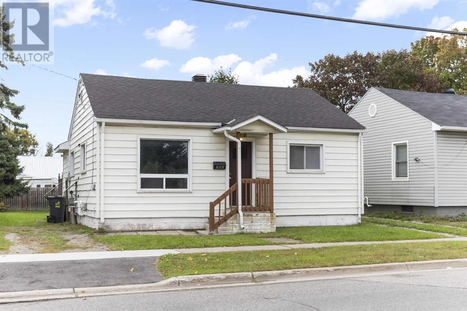 508 Douglas ST