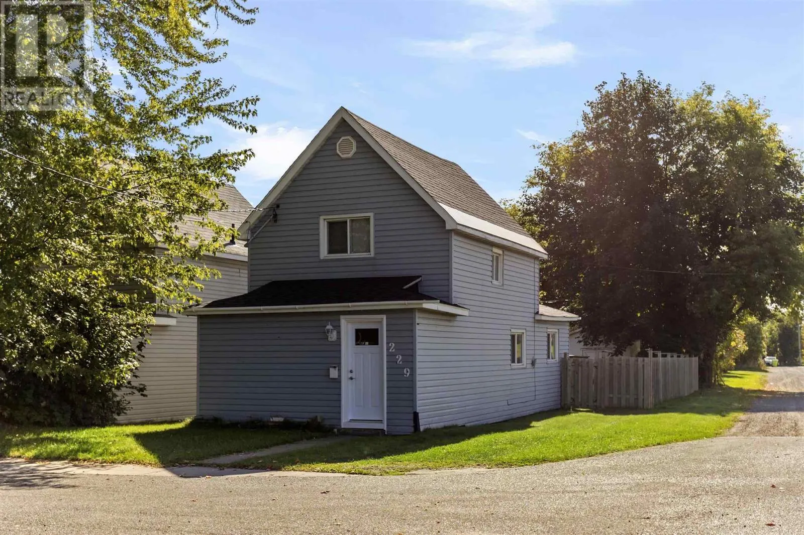 229 St. George's AVE