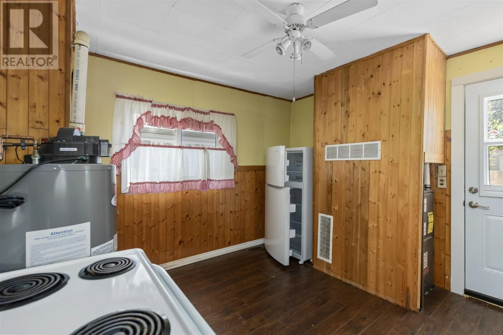 229 St. George's AVE