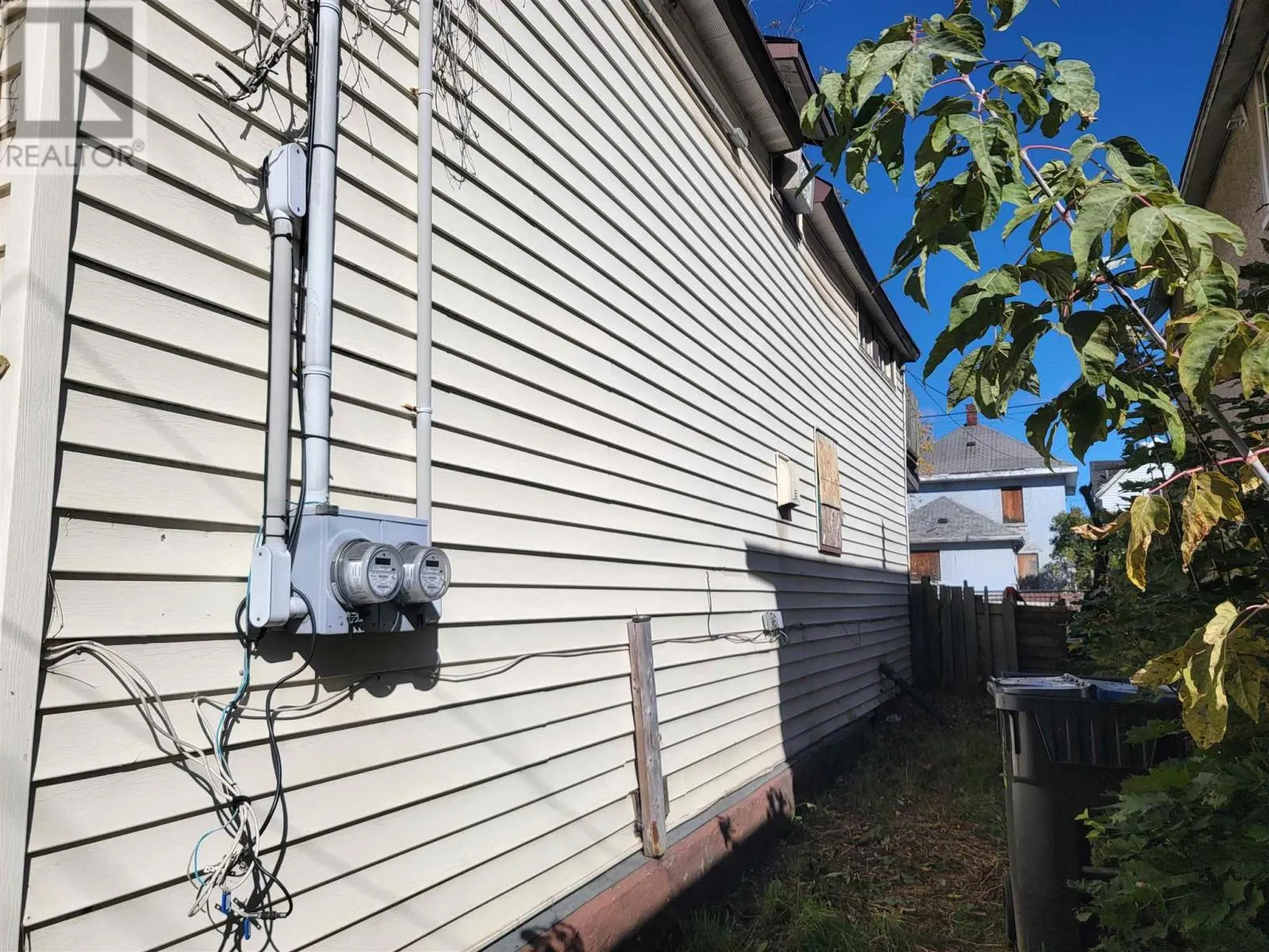 14 Grace ST
