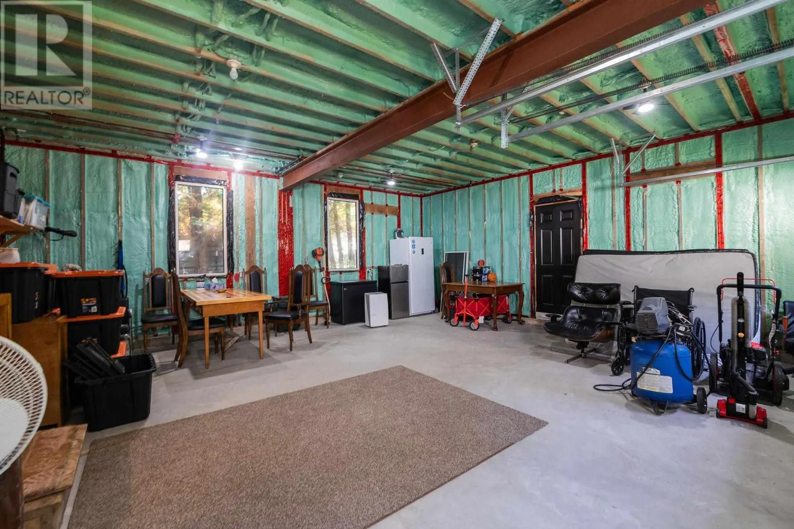3882 Hamilton DR