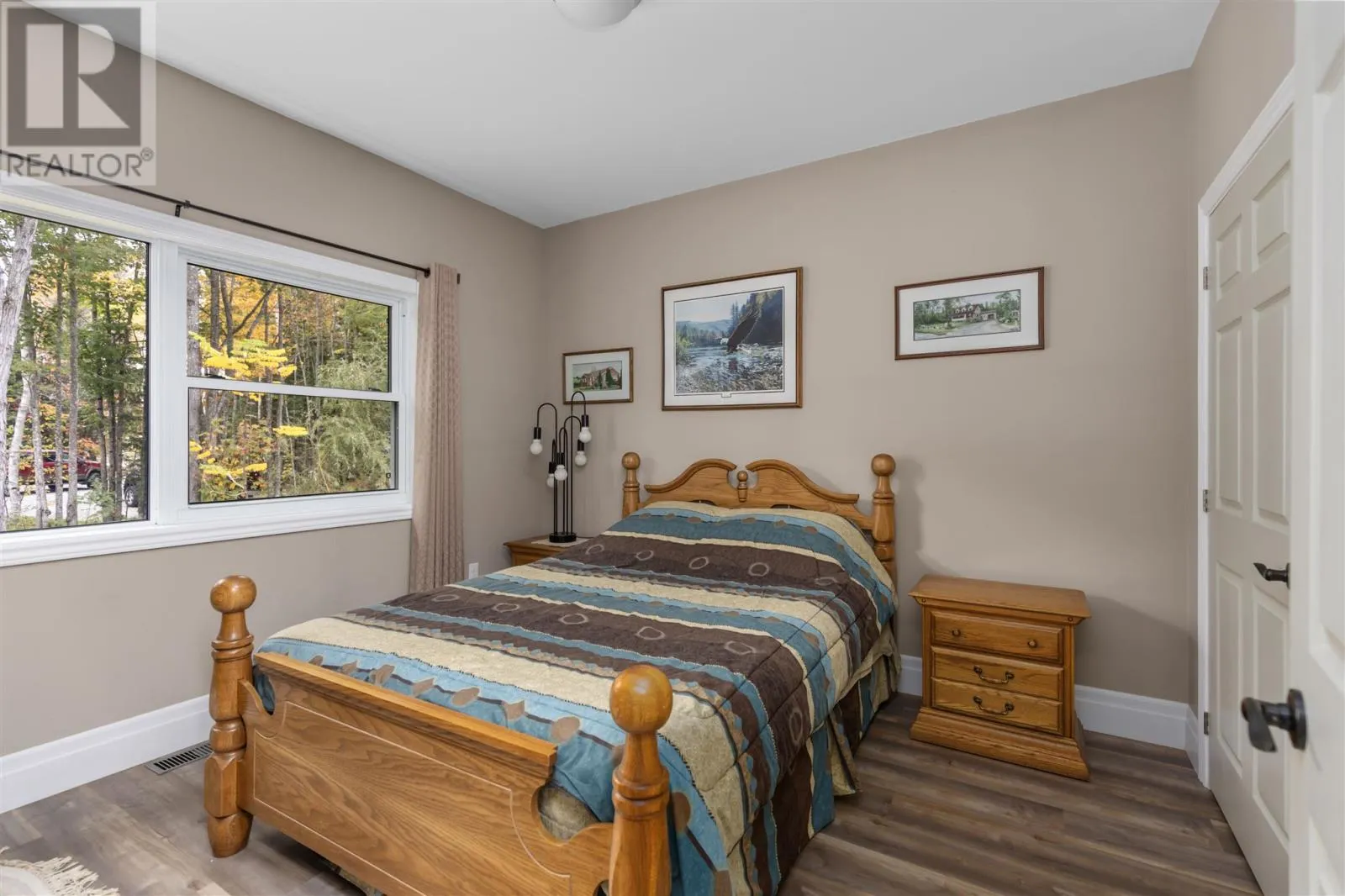 33 Pine Shores RD