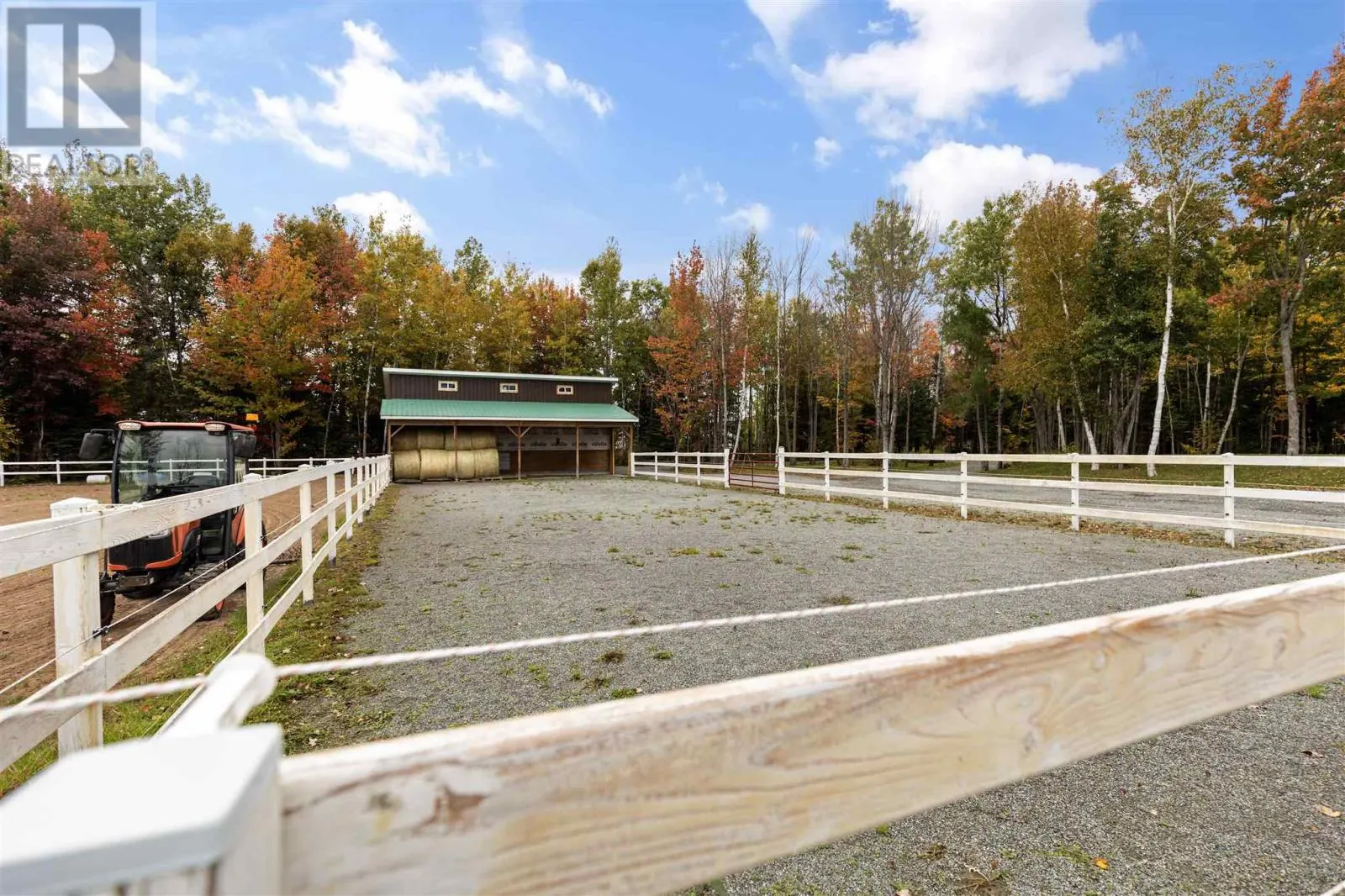 33 Pine Shores RD