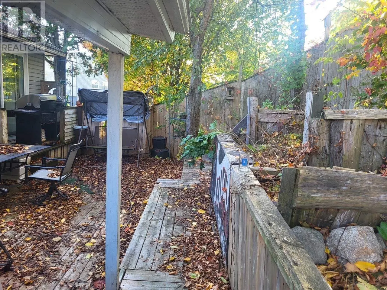 30 Denison RD