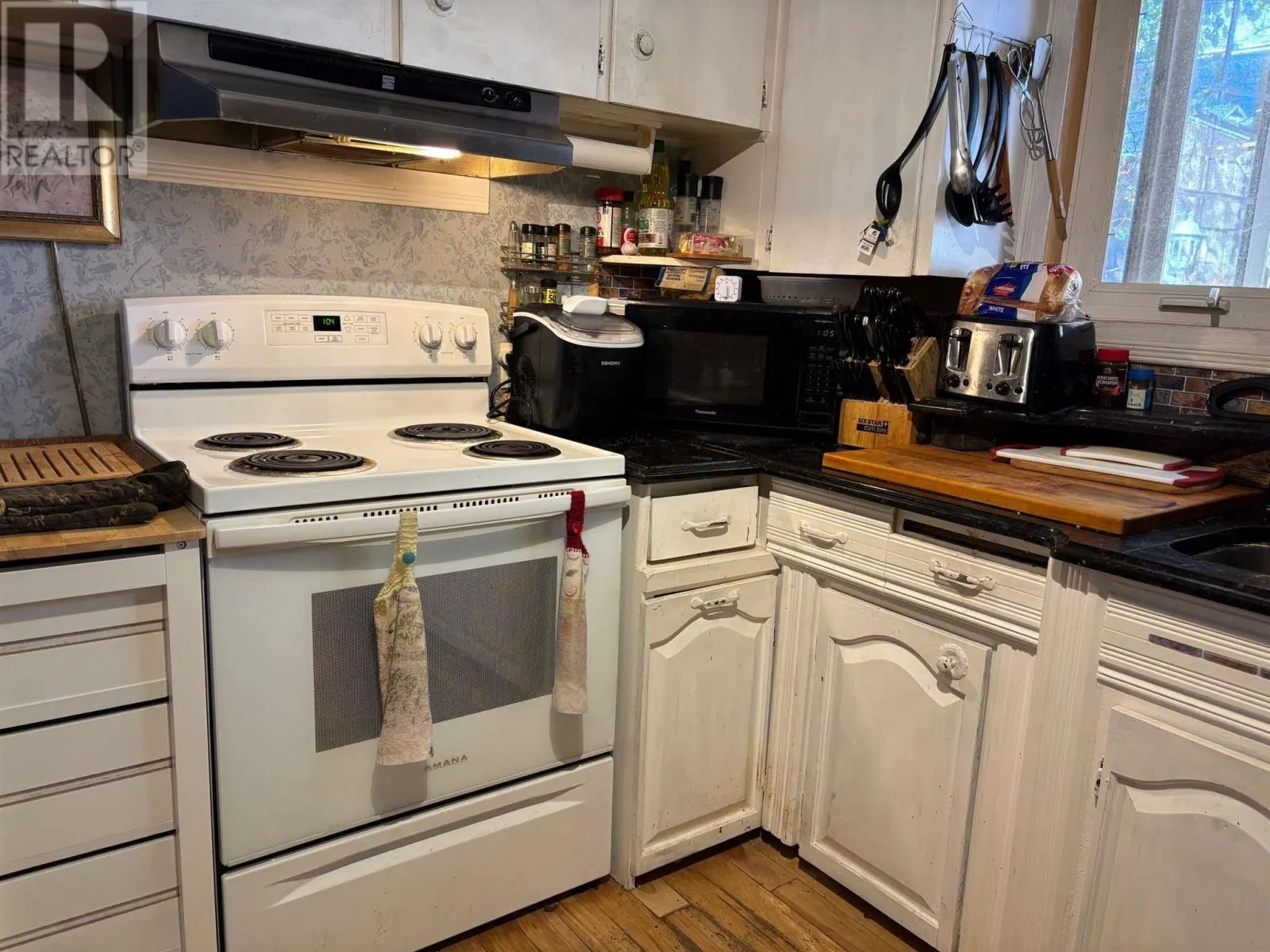 30 Denison RD