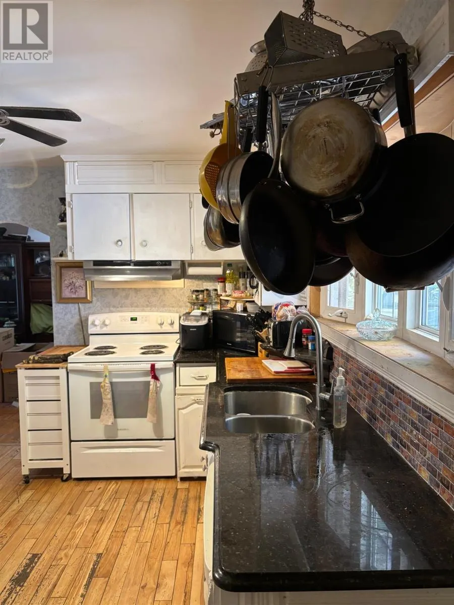 30 Denison RD