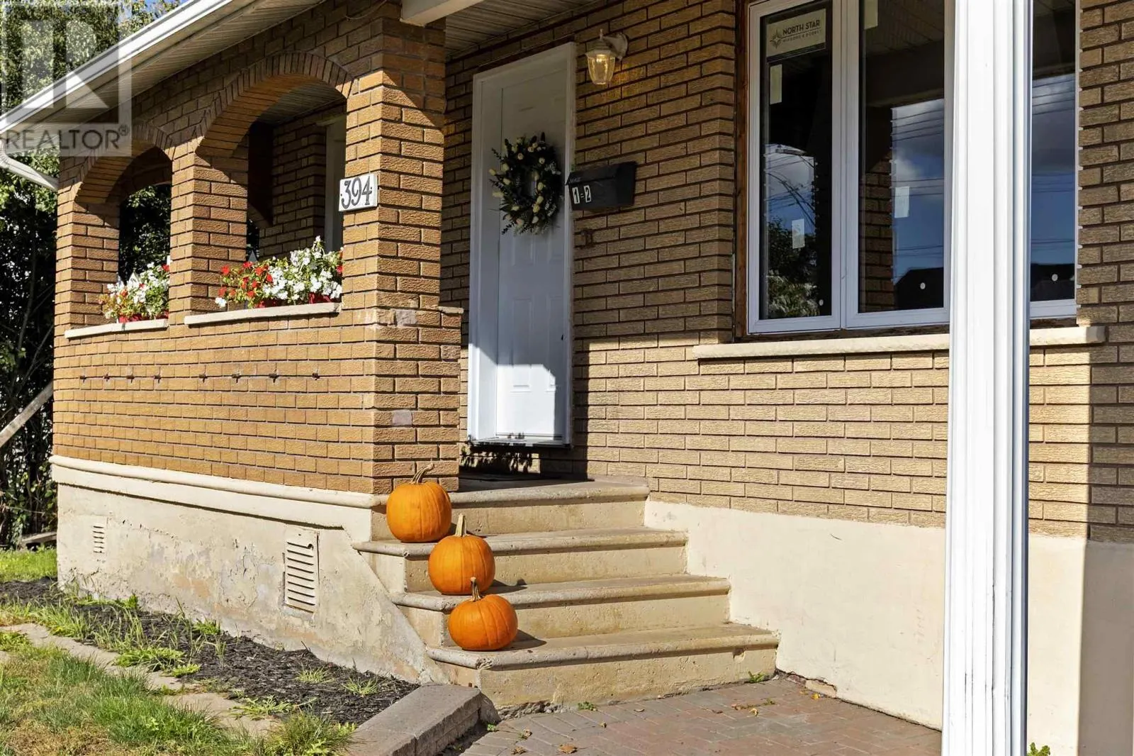 394 Connaught AVE