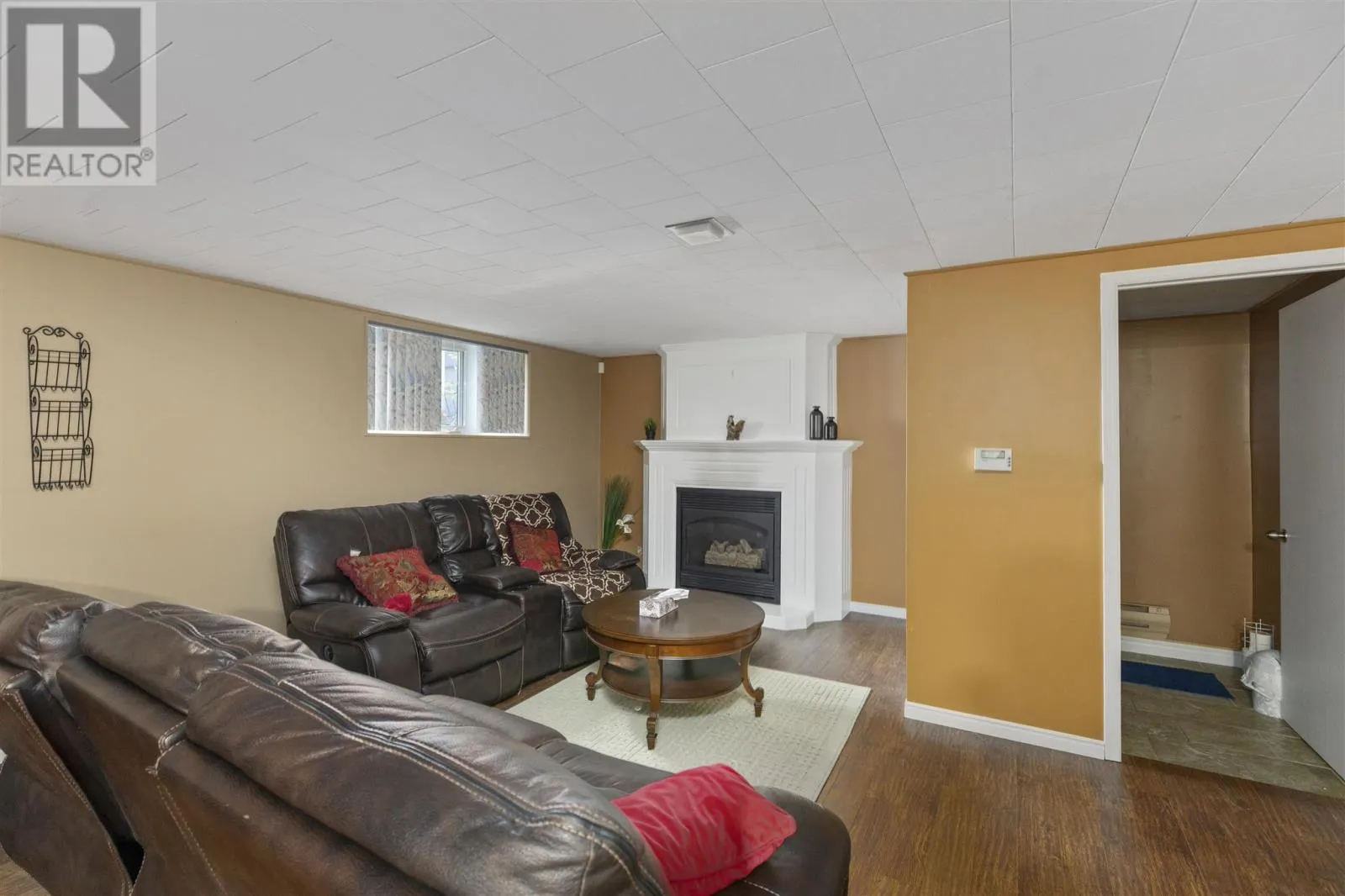 9 Creery AVE